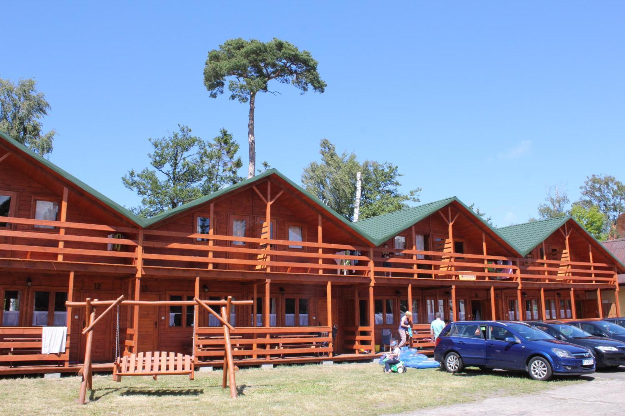 Mlodziezowy Domek Dla Grup Eldorado Mielno Centrum, 200M Od Morza Luaran gambar